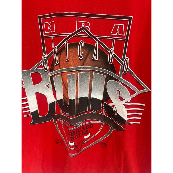 Vintage 1990s Chicago Bulls T-Shirt - Large - Picture 2 of 4